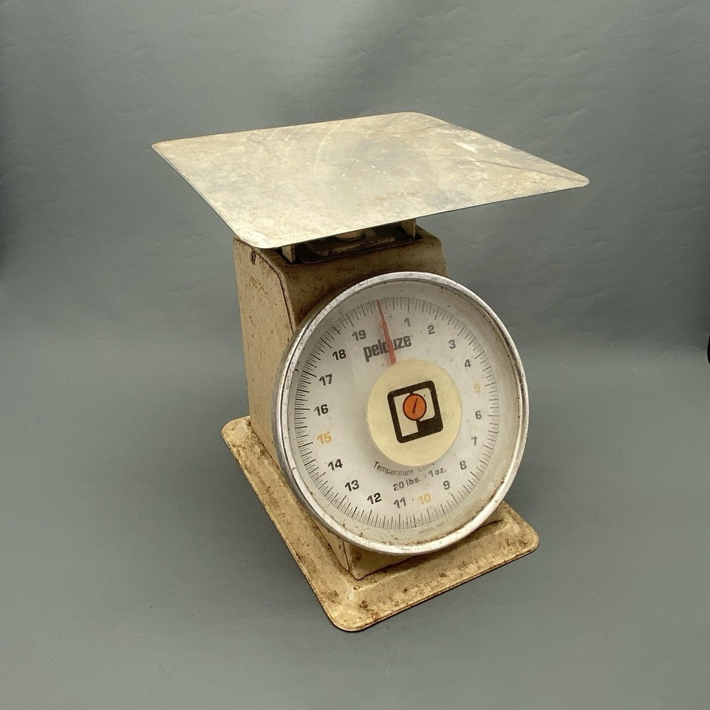 Vintage Pelouze Model 820 Tabletop Scale Temperature Compensated 20 IBs x 1oz